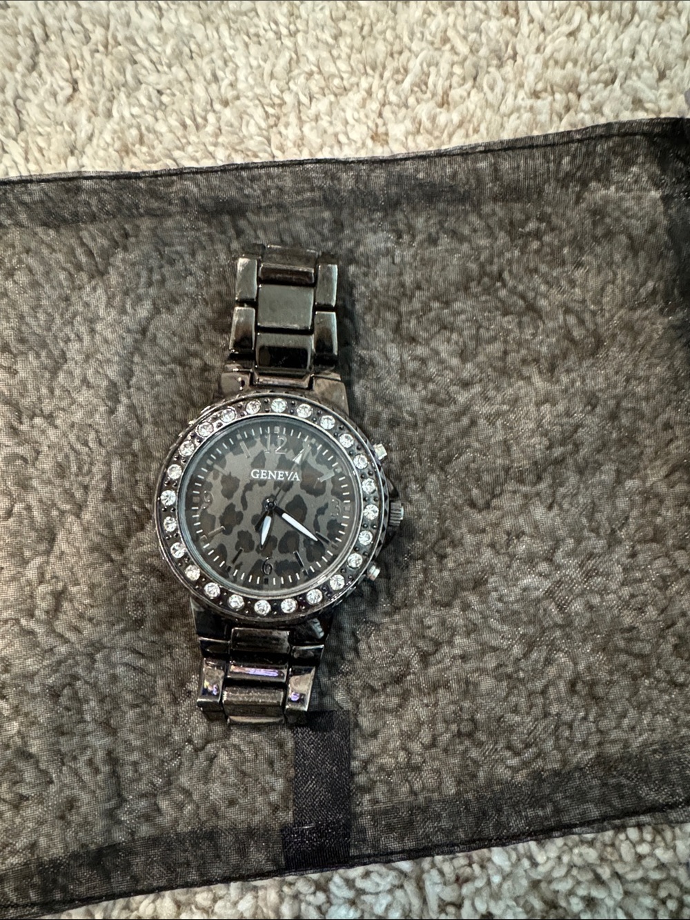 Women’s Geneva quartz watch